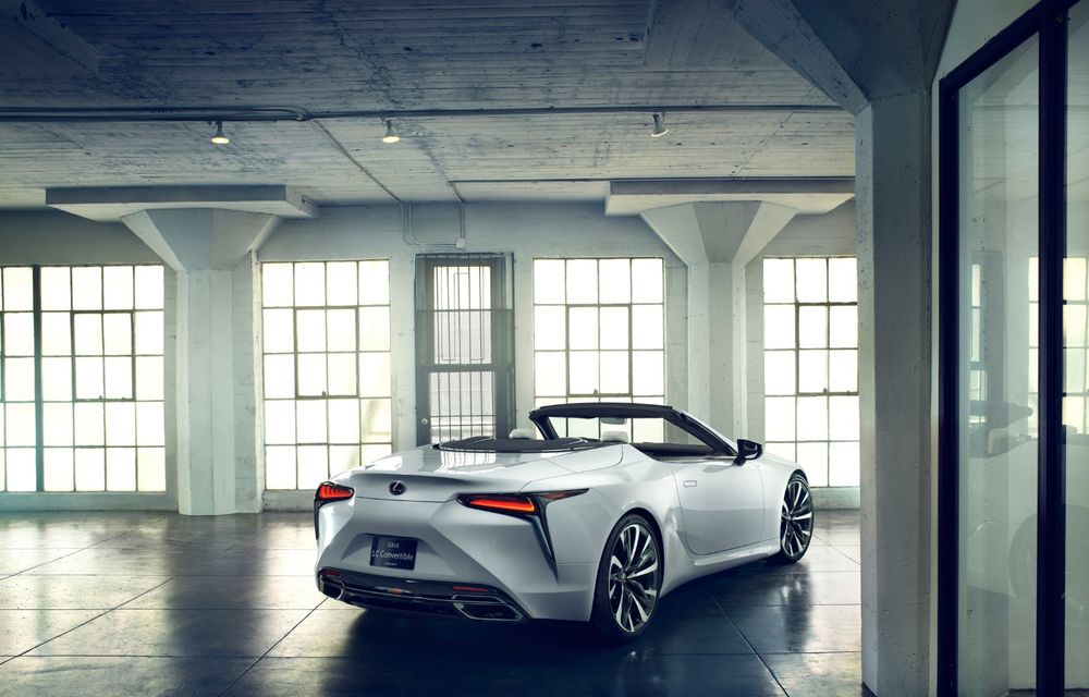 Primele imagini cu Lexus LC Convertible Concept: prototipul niponilor va fi expus la Detroit și anunță o versiune de serie - Poza 8