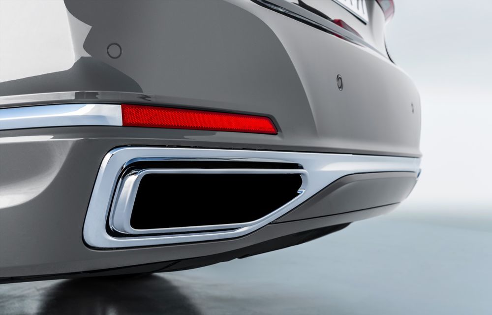 BMW Seria 7 facelift, imagini și detalii oficiale: design revizuit, asistent personal inteligent și motoare îmbunătățite - Poza 42