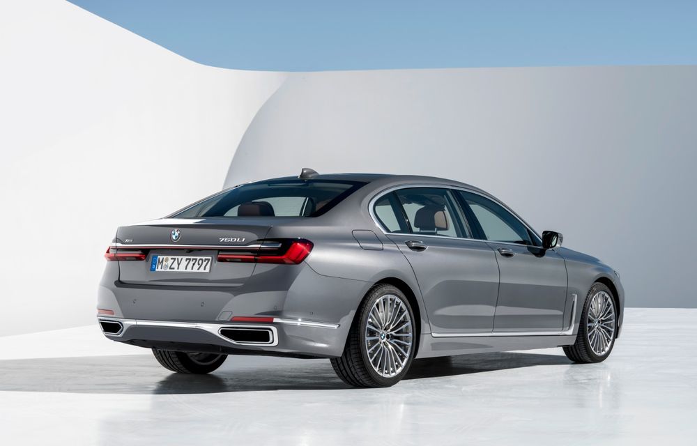 BMW Seria 7 facelift, imagini și detalii oficiale: design revizuit, asistent personal inteligent și motoare îmbunătățite - Poza 20