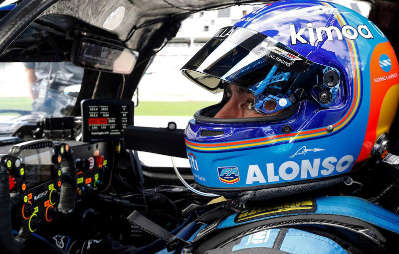 Alonso își trece în palmares o nouă victorie importantă: spaniolul a câștigat pe ploaie Cursa de 24 de ore de la Daytona - Poza 1