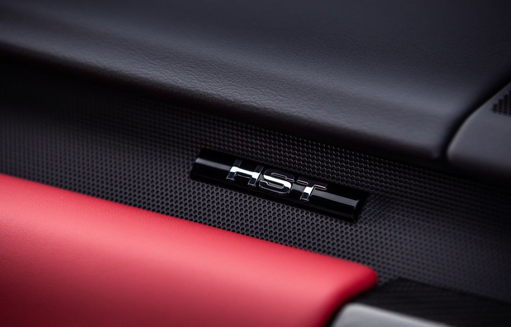 Range Rover Sport HST are un motor nou de 3.0 litri cu șase cilindri în linie: 400 CP, sistem mild-hybrid și compresor electric - Poza 35