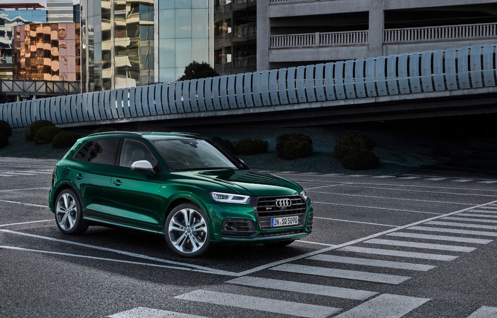 Audi introduce în gamă noul SQ5 TDI: motor diesel de 347 CP, compresor electric și tehnologie mild-hybrid - Poza 3