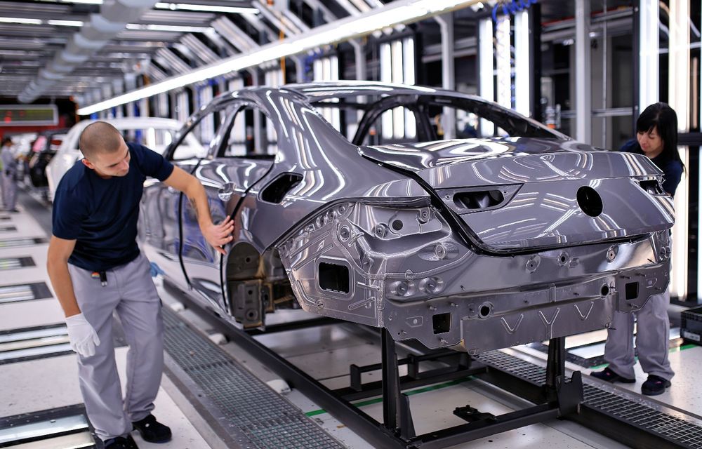 Mercedes-Benz a demarat producția noii generații CLA: modelul compact este asamblat în cadrul fabricii din Kecskemét, Ungaria - Poza 4