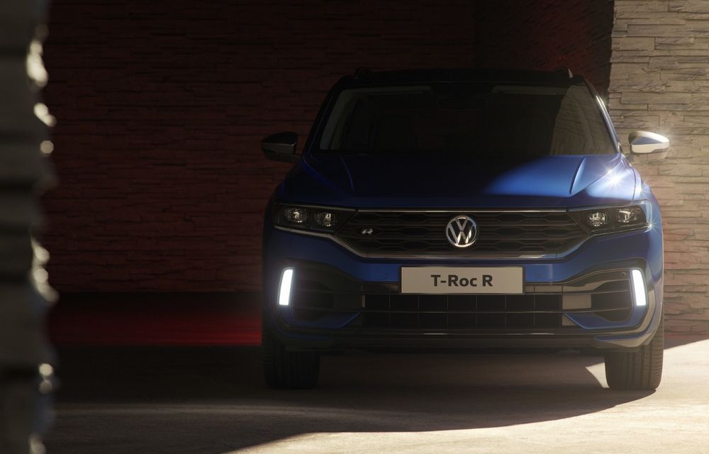 Volkswagen a prezentat noul T-Roc R: motor TSI de 2.0 litri cu 300 CP și 400 Nm, tracțiune integrală și 0-100 km/h în 4.9 secunde: debut la Geneva - Poza 7