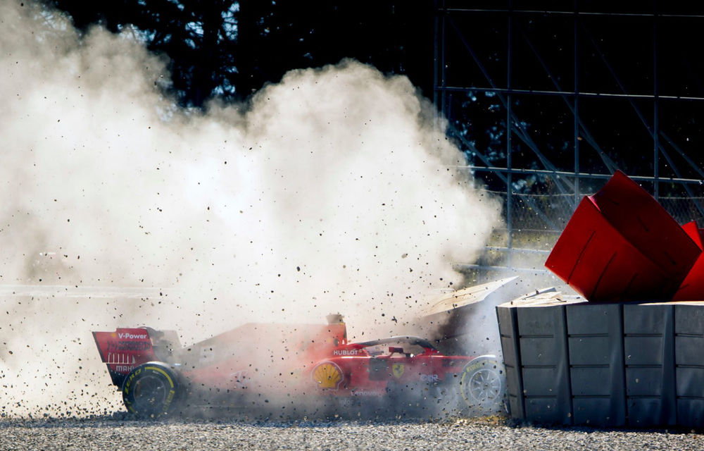 Vettel, protagonistul unui accident în a doua zi de teste de la Barcelona: &quot;Cauza este o jantă deteriorată de un impact cu un obiect străin&quot; - Poza 1