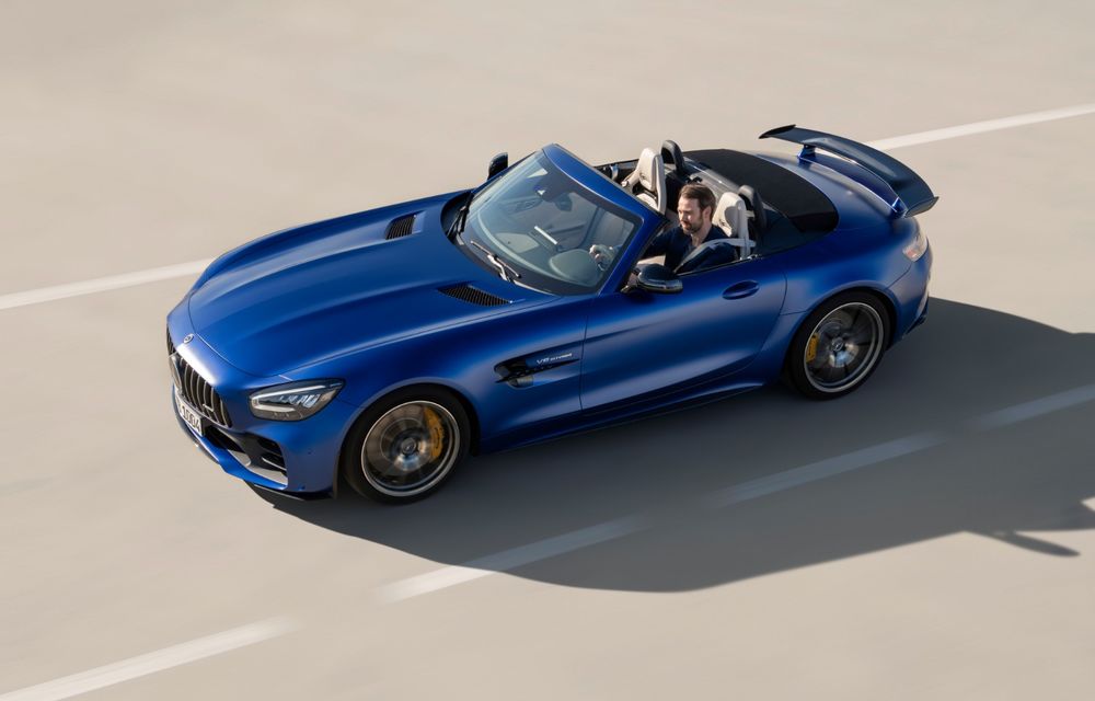 Mercedes-AMG a prezentat noul AMG GT R Roadster: 585 de cai putere și 3.6 secunde pentru sprintul de la 0 la 100 km/h - Poza 9