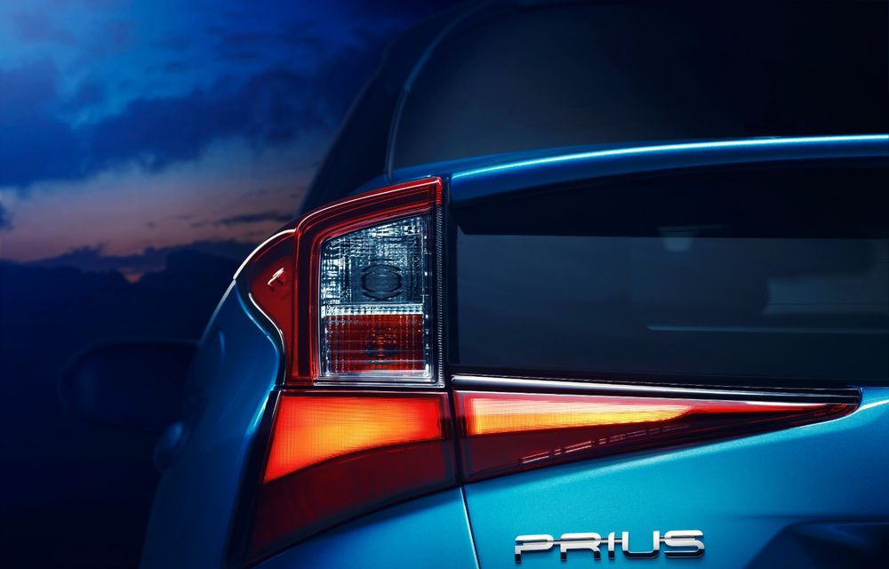 Toyota Prius facelift vine în premieră europeană la Geneva: tracțiunea integrală AWD-i este disponibilă opțional - Poza 12