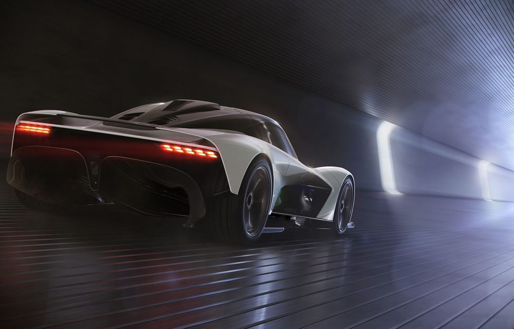 Aston Martin a lansat noul hypercar AM-RB 003: tehnologie împrumutată din Formula 1, V6 turbo hibrid și producție de 500 de exemplare - Poza 4