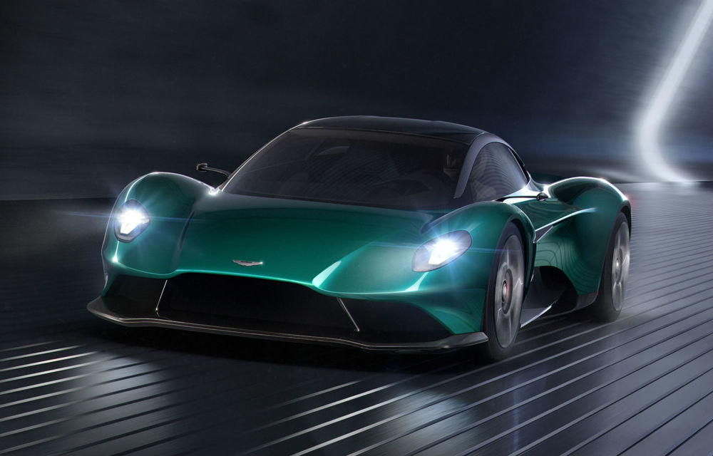 Aston Martin prezintă conceptul Vanquish Vision: supercarul cu motor central va intra în producție în 2022 - Poza 1