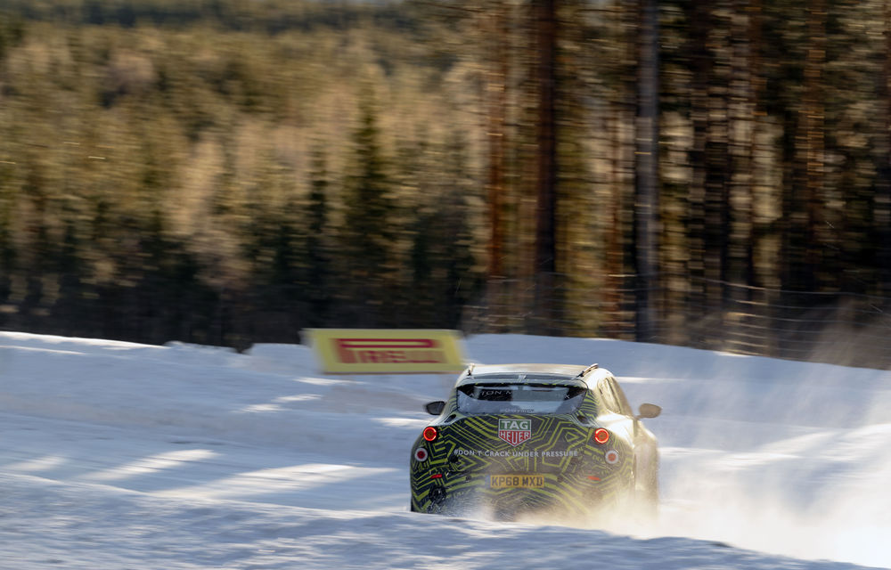 Aston Martin testează prototipul DBX prin zăpezile din Suedia: producția de serie a SUV-ului va începe în 2020 - Poza 9