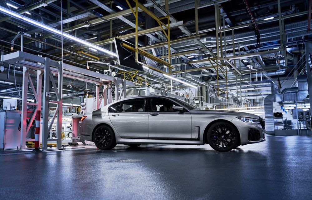 BMW a dat startul producției pentru Seria 7 facelift: vârful de gamă al nemților este construit la uzina din Dingolfing - Poza 2