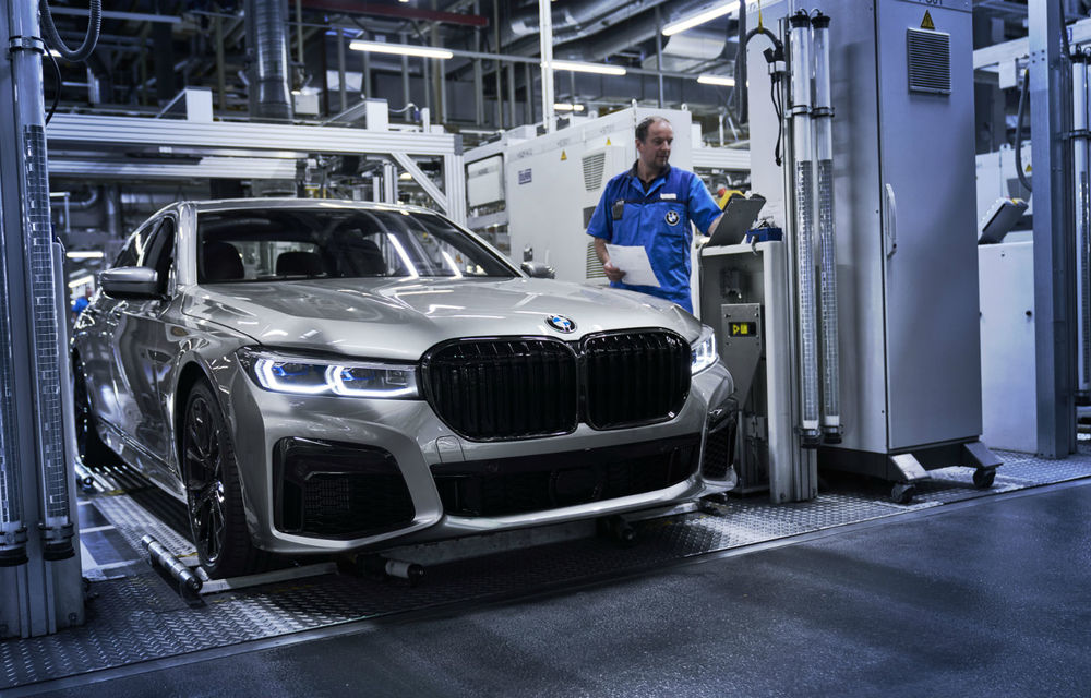 BMW a dat startul producției pentru Seria 7 facelift: vârful de gamă al nemților este construit la uzina din Dingolfing - Poza 1