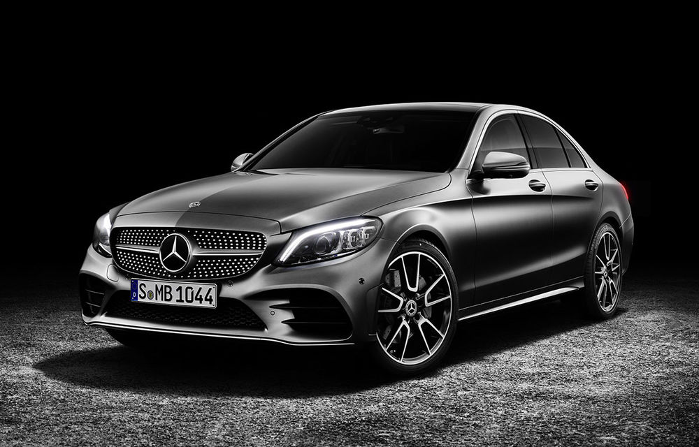 Viitorul Mercedes-Benz Clasa C, spionat în timpul testelor: modelul de segment mediu va fi prezentat în 2020 - Poza 1