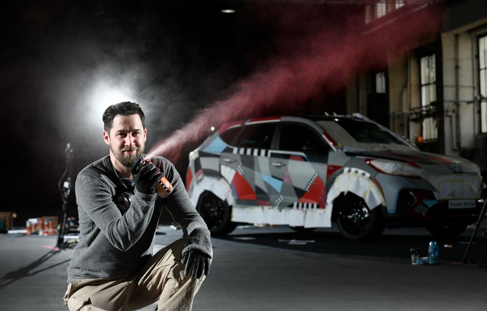 Hyundai promovează noul Tucson N Line într-un mod special: un exemplar a fost transformat în Art Car - Poza 23