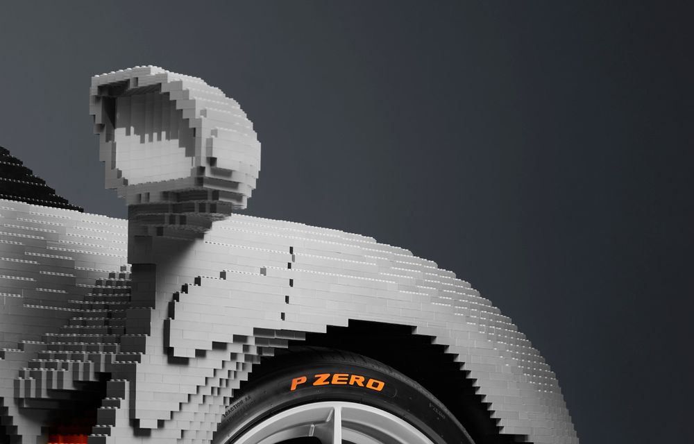 McLaren a dat în mintea copiilor: britanicii au asamblat un exemplar Senna în mărime naturală din piese Lego - Poza 5