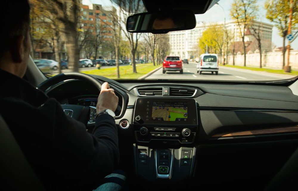 Comparativ de consum: Honda CR-V hibrid vs. Honda CR-V benzină în traficul din București - Poza 43