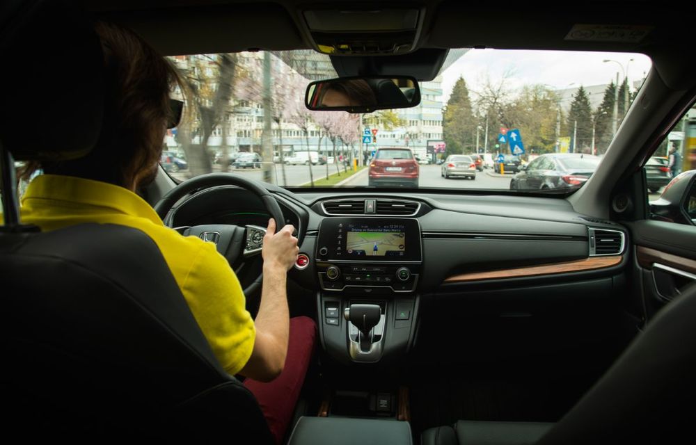 Comparativ de consum: Honda CR-V hibrid vs. Honda CR-V benzină în traficul din București - Poza 49