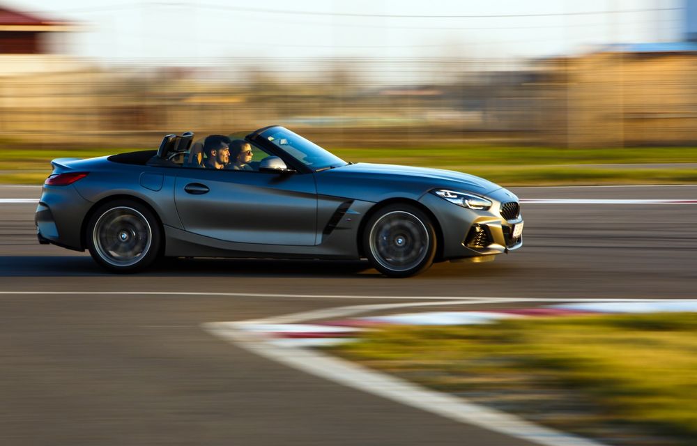 Prim contact cu noile BMW Seria 3 și Z4: test de îndemânare cu sedanul 330i și tururi de circuit cu roadsterul bavarez - Poza 51