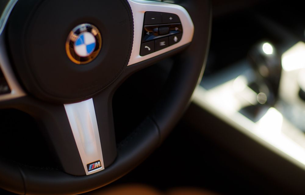 Prim contact cu noile BMW Seria 3 și Z4: test de îndemânare cu sedanul 330i și tururi de circuit cu roadsterul bavarez - Poza 17