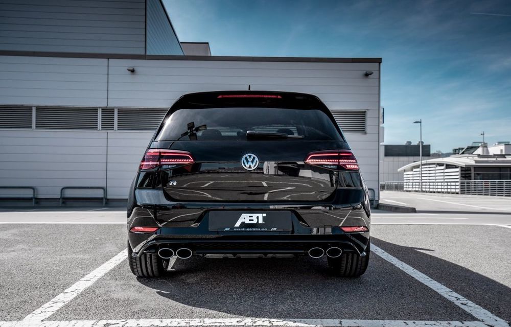 Tunerul ABT și-a îndreptat atenția către Volkswagen Golf R: Hot Hatch-ul nemților primește o suspensie mai rigidă și un plus de 50 CP - Poza 6