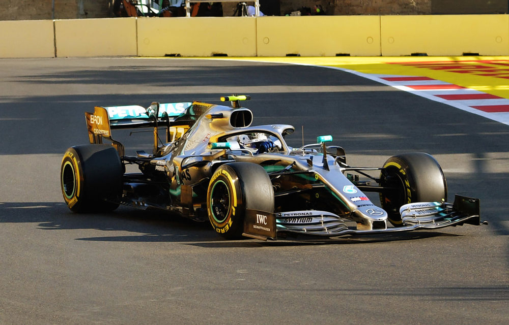 Bottas, pole position în Azerbaidjan în fața lui Hamilton! Leclerc, locul 10 după un accident - Poza 1
