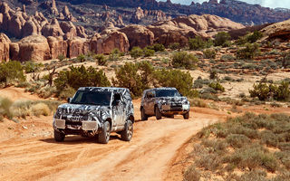 Land Rover a publicat imagini noi din timpul testelor cu viitorul Defender: prototipurile au parcurs 1.2 milioane de kilometri în condiții extreme