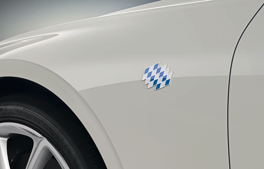 Bentley prezintă unicatul Continental GT Cabrio Bavaria Edition: exemplarul pregătit de divizia Mulliner a fost inspirat de landul german - Poza 2