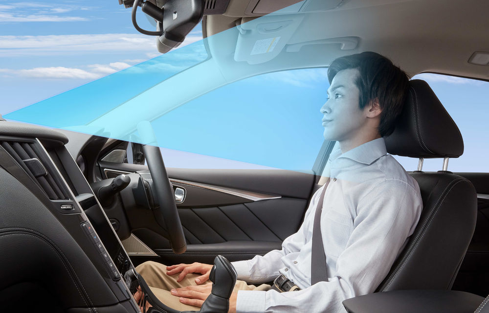 Funcții noi pentru Nissan ProPilot: sistemul colaborează cu aplicația de navigație și permite condusul fără mâini pe volan pe autostradă pe aceeași bandă - Poza 1
