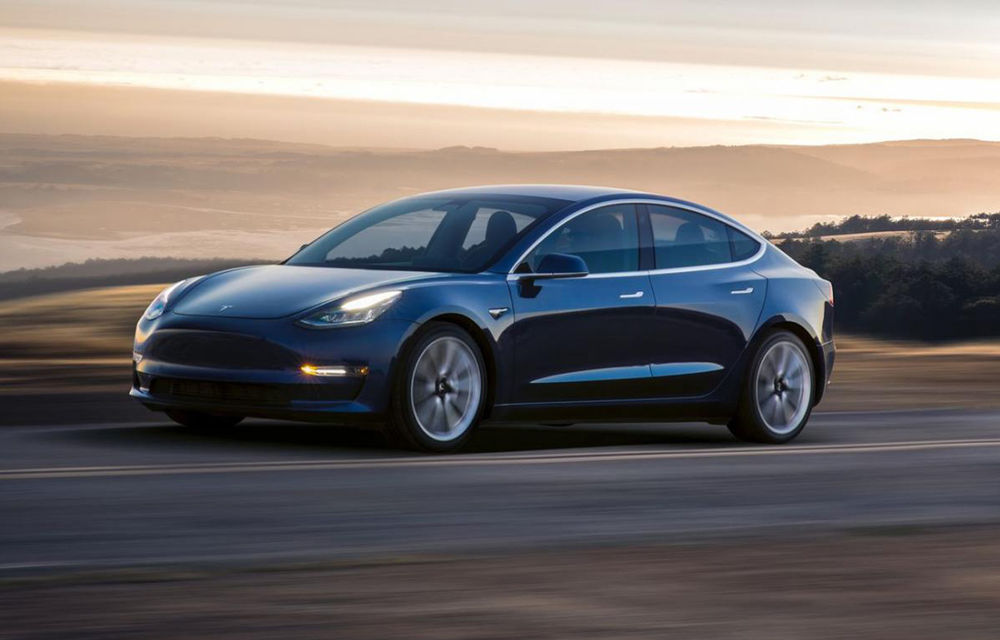 Elon Musk susține că Tesla riscă să rămână fără bani în 10 luni: &quot;Avem nevoie de măsuri radicale pentru reducerea costurilor&quot; - Poza 1