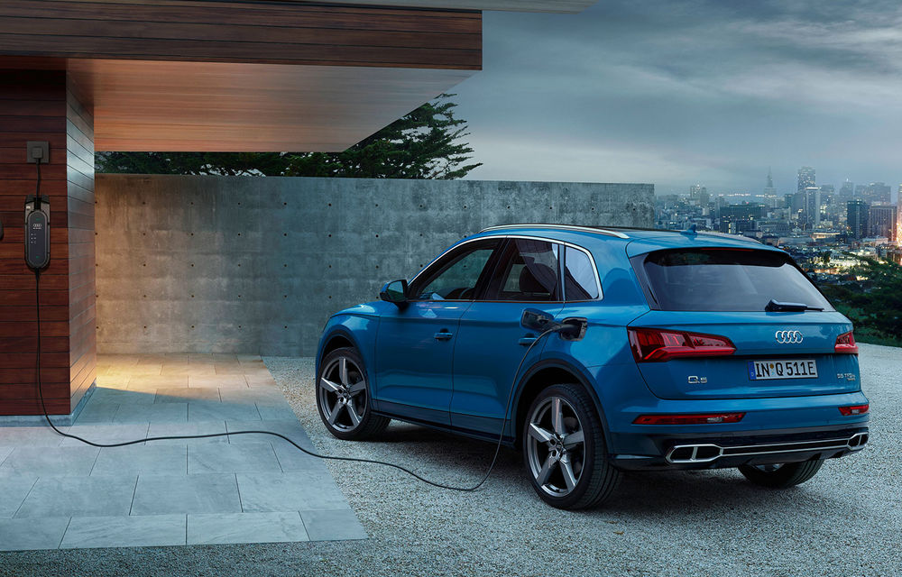 Audi Q5 primește o nouă versiune plug-in hybrid: varianta Q5 55 TFSI e quattro oferă 367 CP și o autonomie în modul electric de peste 40 de kilometri - Poza 3