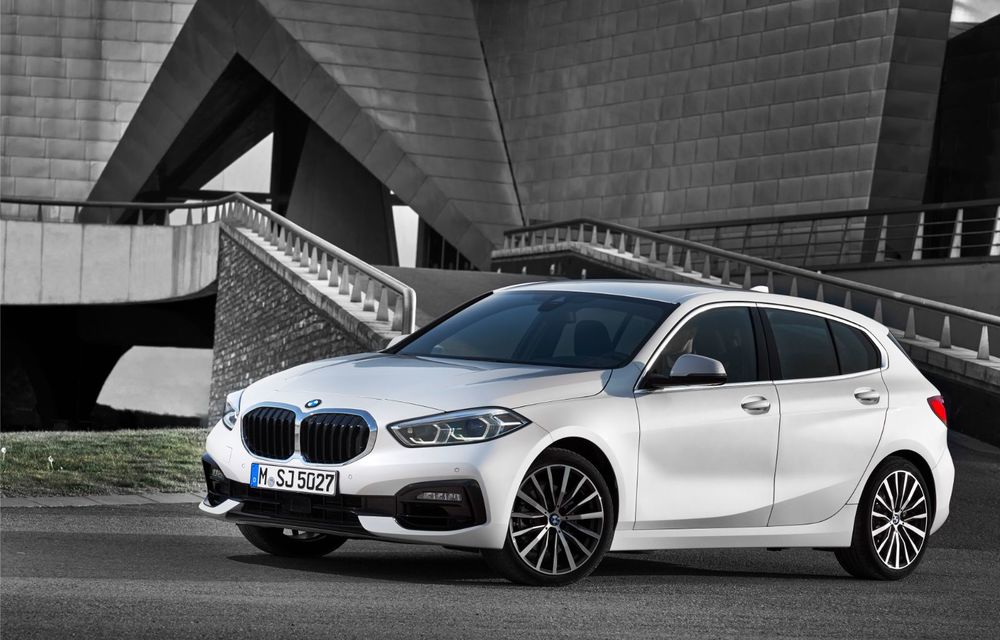 Noua generație BMW Seria 1, imagini și detalii oficiale: platformă nouă cu roți motrice față, mai mult spațiu pentru pasageri și tehnologii moderne - Poza 35