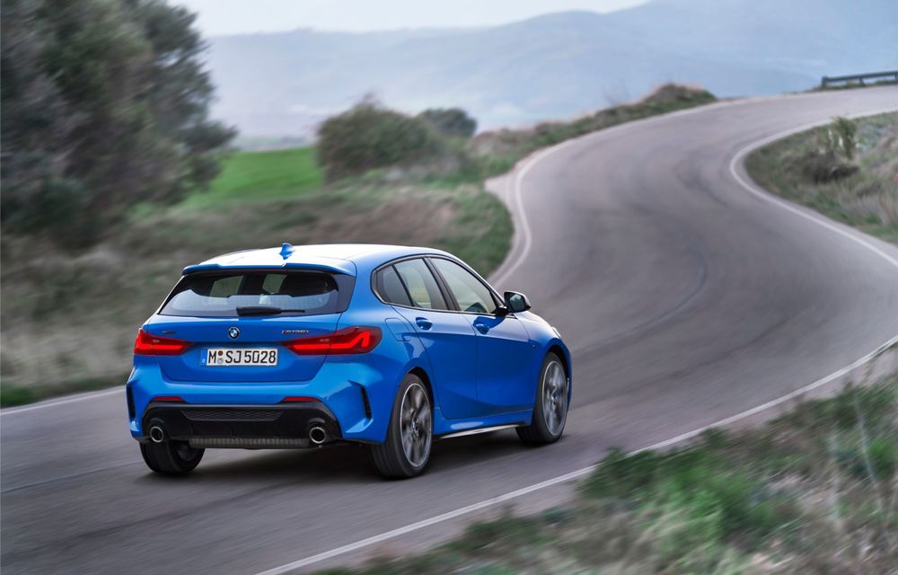 Noua generație BMW Seria 1, imagini și detalii oficiale: platformă nouă cu roți motrice față, mai mult spațiu pentru pasageri și tehnologii moderne - Poza 14