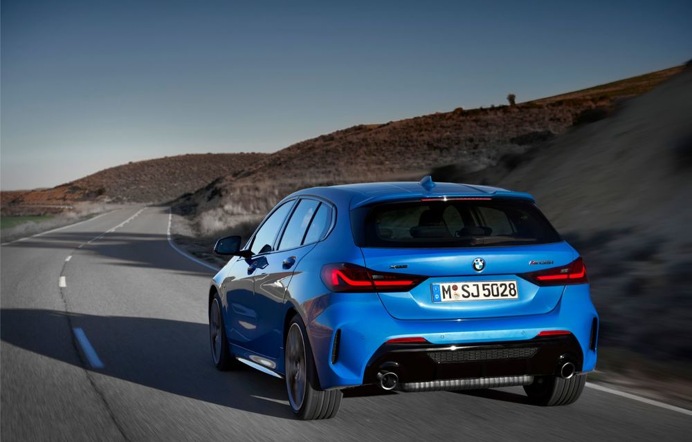 Noua generație BMW Seria 1, imagini și detalii oficiale: platformă nouă cu roți motrice față, mai mult spațiu pentru pasageri și tehnologii moderne - Poza 19