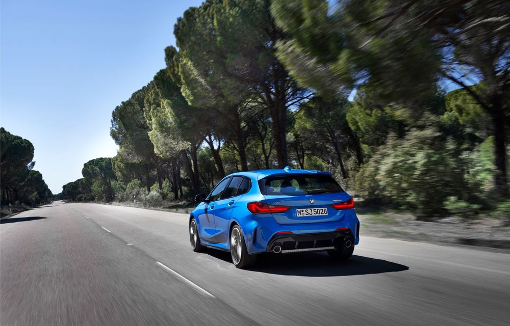 Noua generație BMW Seria 1, imagini și detalii oficiale: platformă nouă cu roți motrice față, mai mult spațiu pentru pasageri și tehnologii moderne - Poza 16