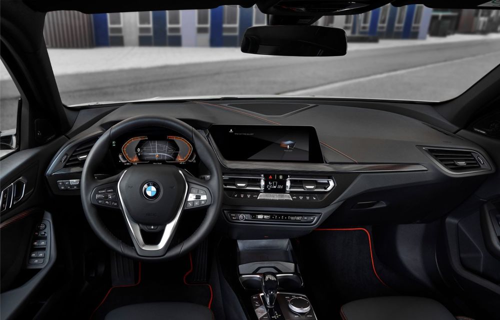 Noua generație BMW Seria 1, imagini și detalii oficiale: platformă nouă cu roți motrice față, mai mult spațiu pentru pasageri și tehnologii moderne - Poza 90