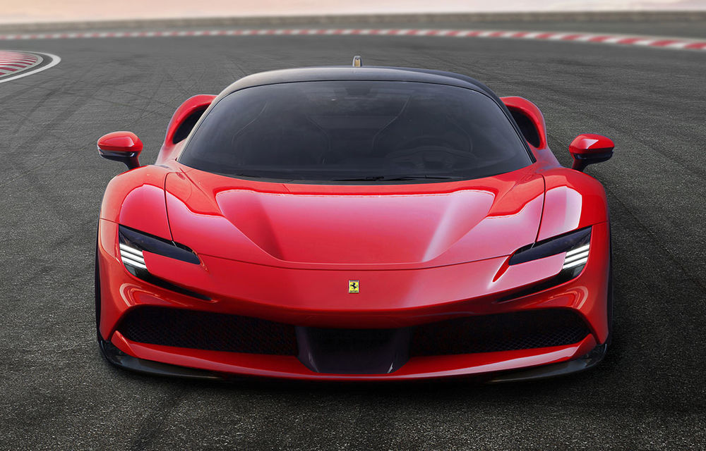 Ferrari SF90 Stradale, cel mai puternic model de serie dezvoltat până acum de constructorul italian: sistem plug-in hybrid de 1.000 CP și autonomie electrică de 25 de kilometri - Poza 1