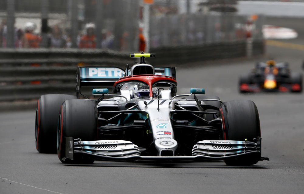 Mercedes admite că a &quot;provocat&quot; incidentul Bottas - Verstappen de la boxe la Monaco: &quot;Am avut o problemă la oprirea lui Hamilton&quot; - Poza 1