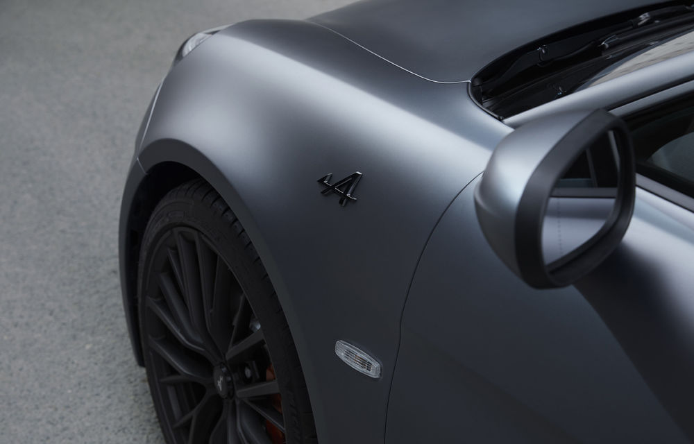 Imagini și detalii tehnice despre noul Alpine A110S: sportiva are un motor turbo de 1.8 litri și 292 de cai putere - Poza 8