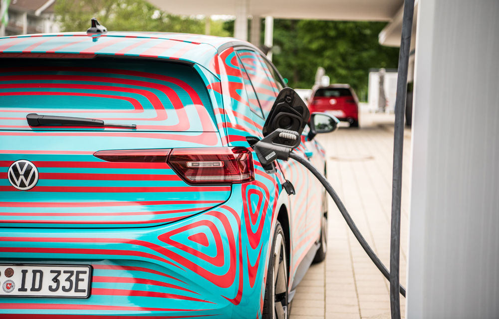 Volkswagen oferă detalii despre garanția bateriei pentru hatchback-ul electric ID.3: va avea minim 70% din capacitate după 8 ani sau 160.000 de kilometri - Poza 1