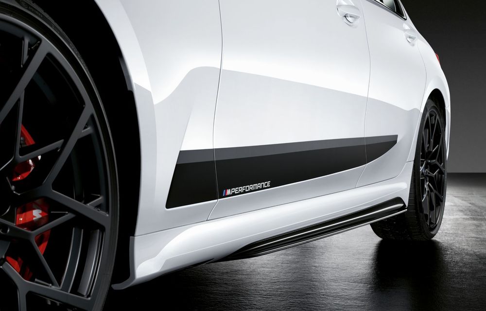 Pachete M Performance pentru noile BMW Seria 8 Gran Coupe și Seria 3 Touring: elemente noi de caroserie și accesorii speciale pentru interior - Poza 14
