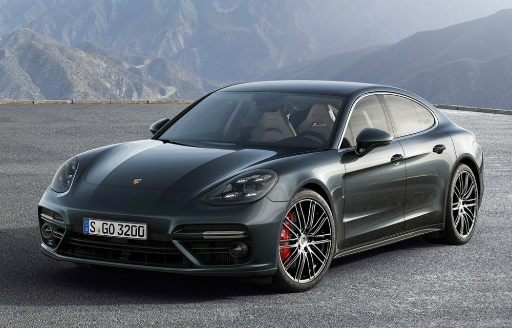Porsche recheamă 340.000 de unități Cayenne și Panamera: o problemă a transmisiei poate face ca mașinile să se miște după ce sunt parcate - Poza 1
