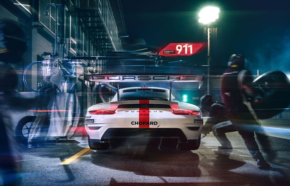 Îmbunătățiri pentru versiunea de circuit Porsche 911 RSR: motor boxer de 4.2 litri amplasat central și până la 515 CP - Poza 12