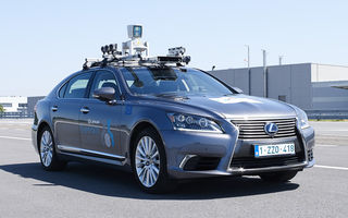 Toyota începe testele cu mașini autonome în Europa: un Lexus LS echipat cu senzori și camere video se va conduce singur în Bruxelles