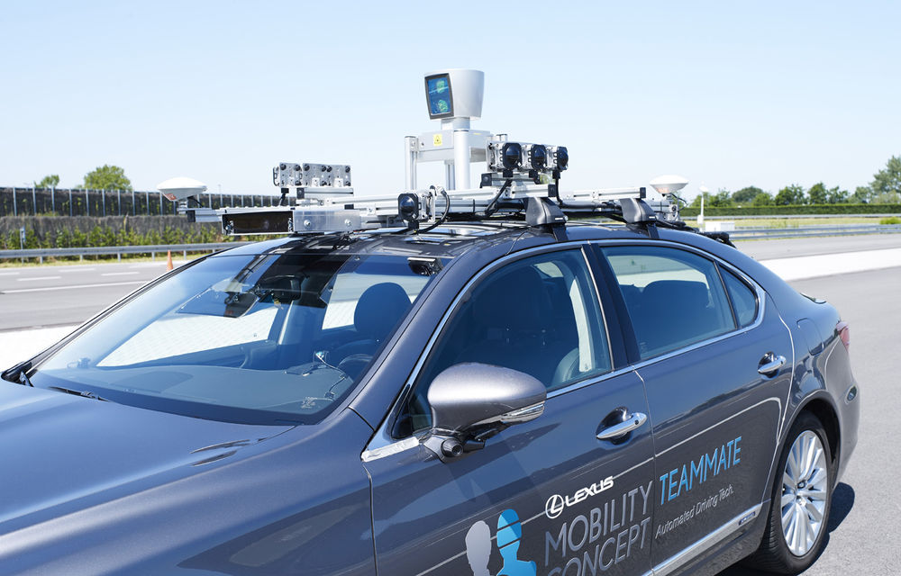 Toyota începe testele cu mașini autonome în Europa: un Lexus LS echipat cu senzori și camere video se va conduce singur în Bruxelles - Poza 3