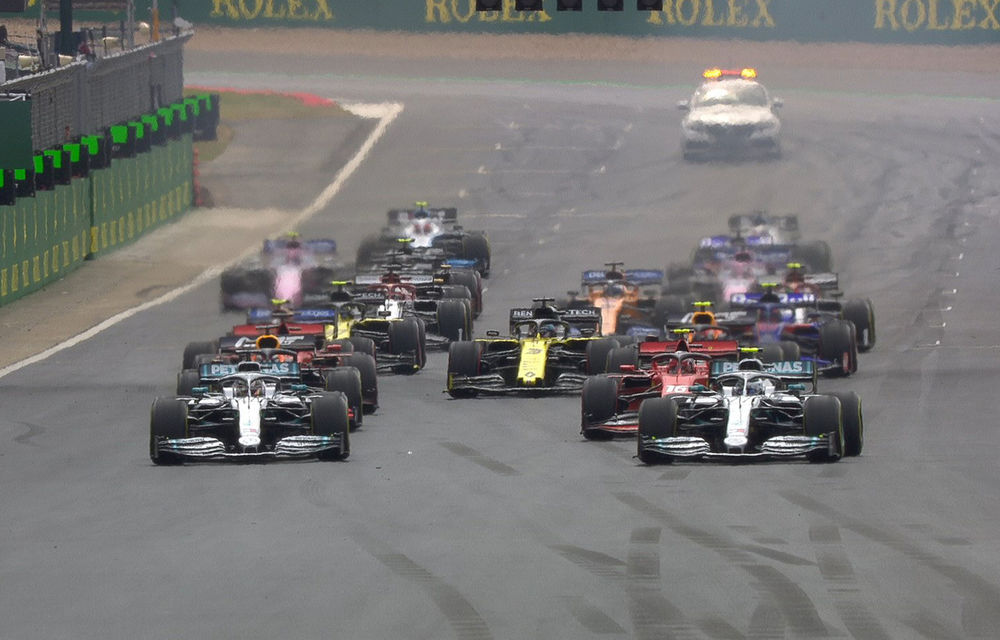 Hamilton a câștigat cursa de la Silverstone! Bottas și Leclerc au completat podiumul, iar Vettel l-a acroșat din spate pe Verstappen - Poza 1