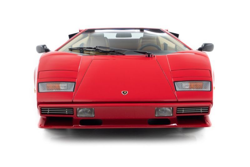 Un Lamborghini Countach care i-a aparținut campionului de Formula 1 Mario Andretti a fost scos la vânzare: suma cerută trece de 440.000 de euro - Poza 3