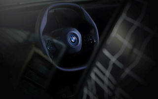 Teaser nou pentru BMW iNext: volanul viitorului SUV electric reprezintă “startul unei ere a condusului autonom”