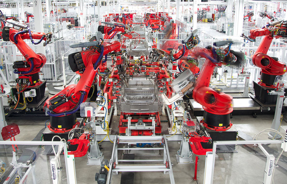 Tesla va crește automatizarea pentru producția SUV-ului Model Y: americanii simplifică radical sistemul de cabluri electrice - Poza 1