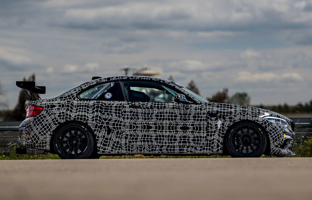 Primele imagini cu viitoarea versiune de circuit a lui BMW M2 Competition: prima apariție publică va avea loc în acest weekend la Nurburgring - Poza 3