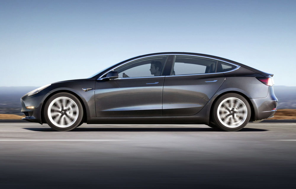 Tesla anunță proiectul Dojo: Elon Musk promite un sistem de condus complet autonom până la sfârșitul anului 2020 - Poza 1